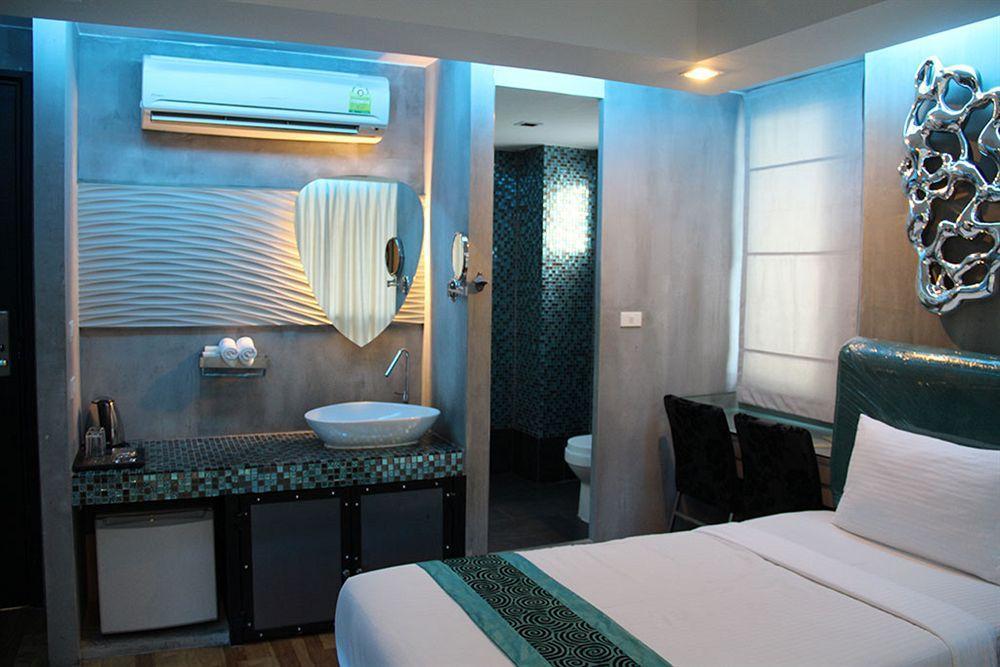 Blutique Hotel Bangkok Dış mekan fotoğraf