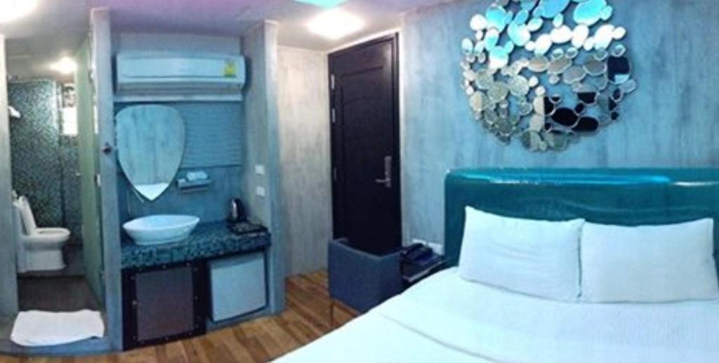 Blutique Hotel Bangkok Dış mekan fotoğraf